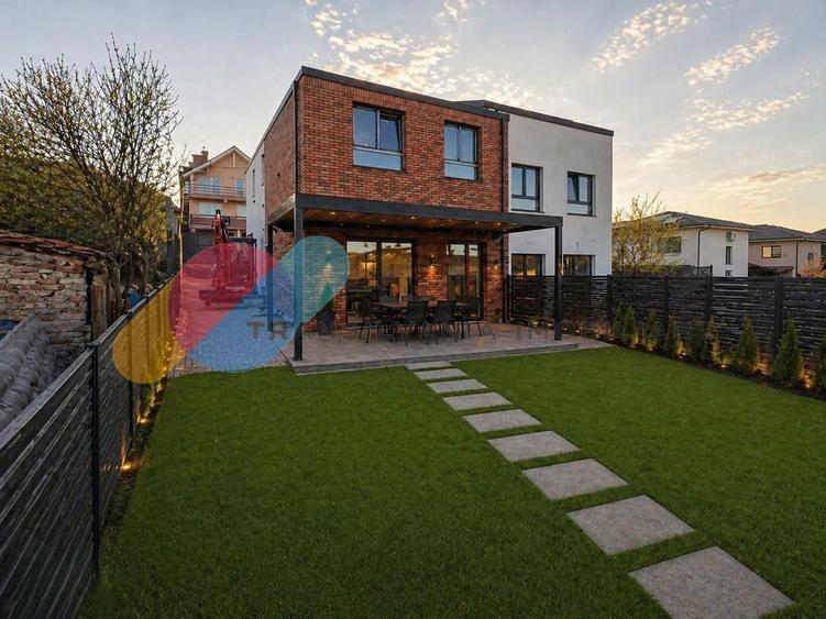 Duplex cu 5 camere cu Canalizare în Dezmir
