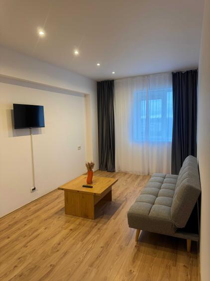 Apartament cu 2 camere decomandat în Exterior Vest