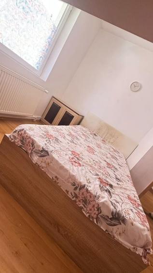 Apartament cu 4 camere în Cetate