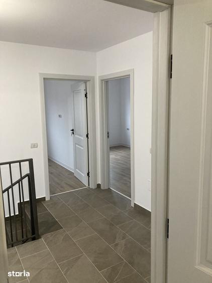 Casă cu 4 camere cu Teren 250 Mp în Tărlungeni