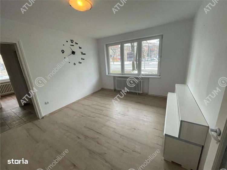 Apartament cu 3 camere semidecomandat în Terezian