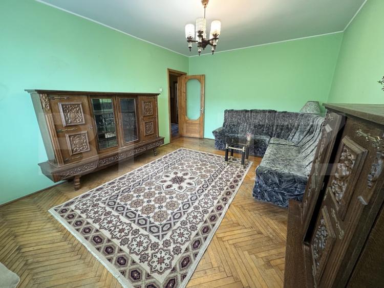 Apartament cu 4 camere decomandat, mobilat în Exterior Est