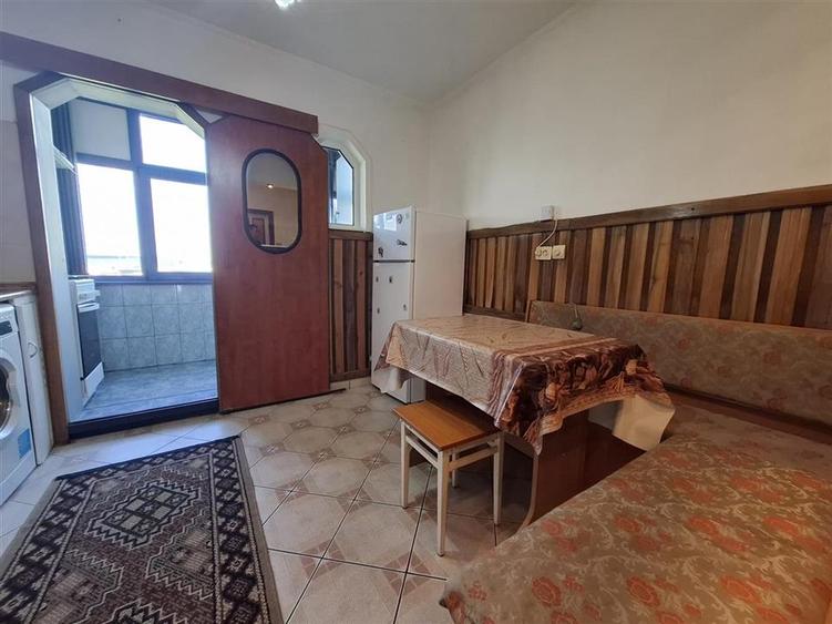 Apartament cu 2 camere decomandat, mobilat în Vasile Aaron