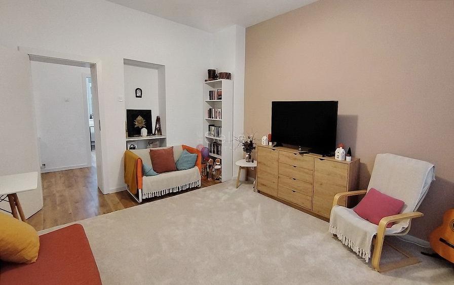Apartament cu 4 camere decomandat, mobilat în Astra