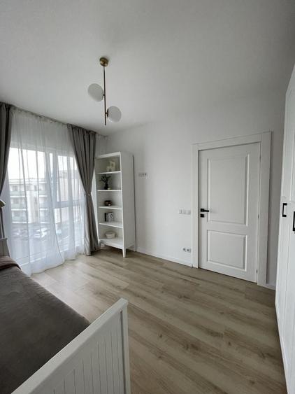 Apartament cu 3 camere decomandat în Săsar