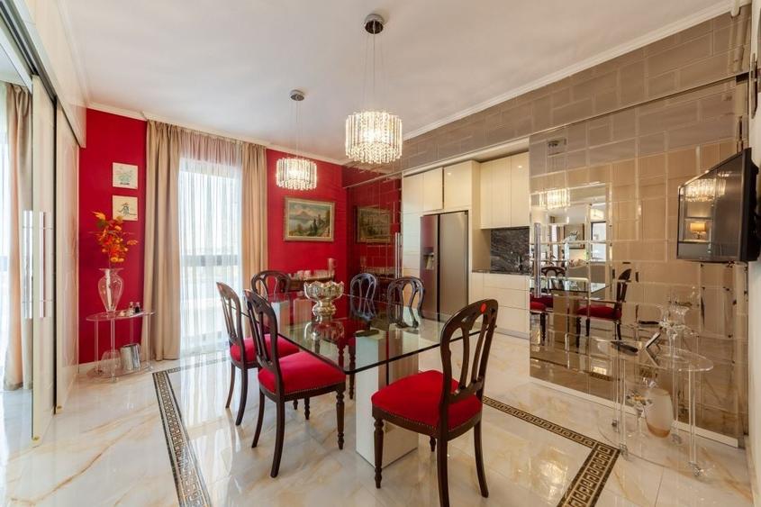 Apartament cu 3 camere decomandat, mobilat în Central