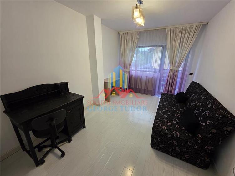 Casă individuală cu 6 camere cu Teren 300 Mp în Chiajna
