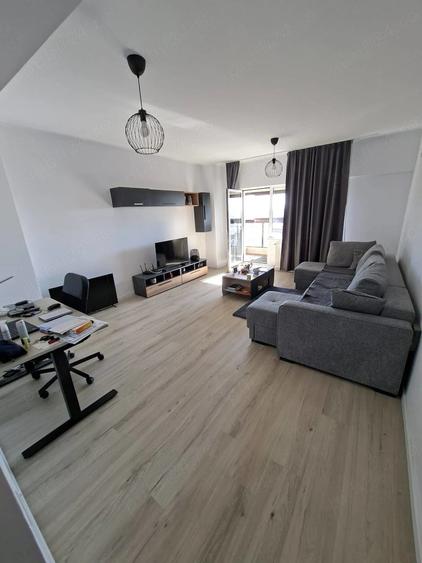 Apartament cu 2 camere decomandat în Valea Ialomiței