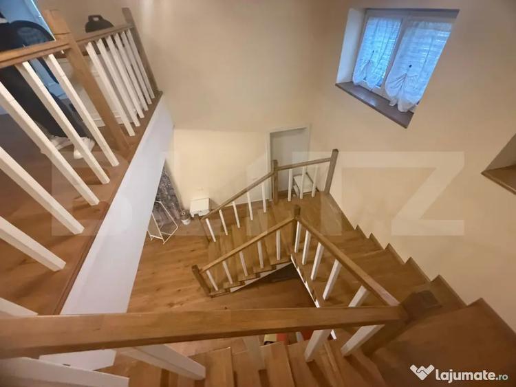 Casă cu 4 camere cu Teren 700 Mp în Central