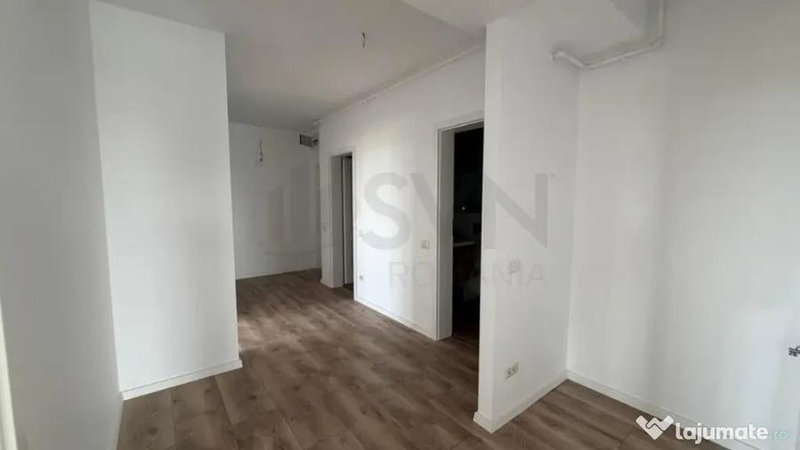 Apartament cu 3 camere decomandat în Sisești