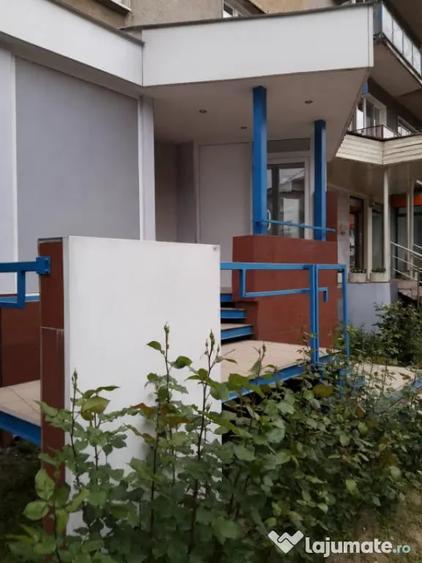 Spațiu comercial, de 16 mp, în Central
