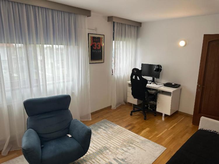 Casă individuală cu 5 camere cu Teren 700 Mp în Ștefăneștii Noi