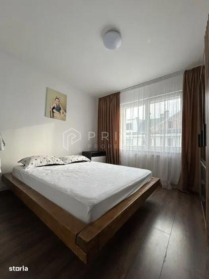 Apartament cu 3 camere decomandat în Criș