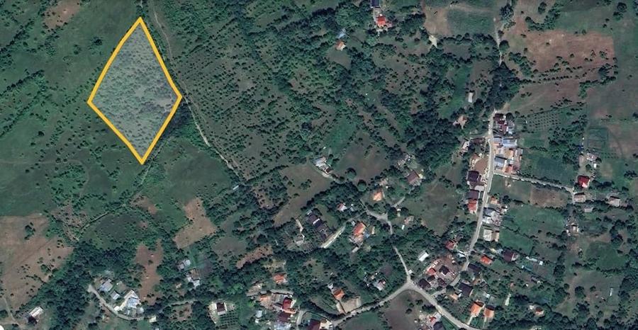 Teren intravilan cu livada - 9.000 mp, sat Ogretin, comuna Drajna - 2