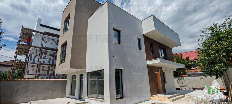 Casă individuală cu 5 camere cu Canalizare în Central