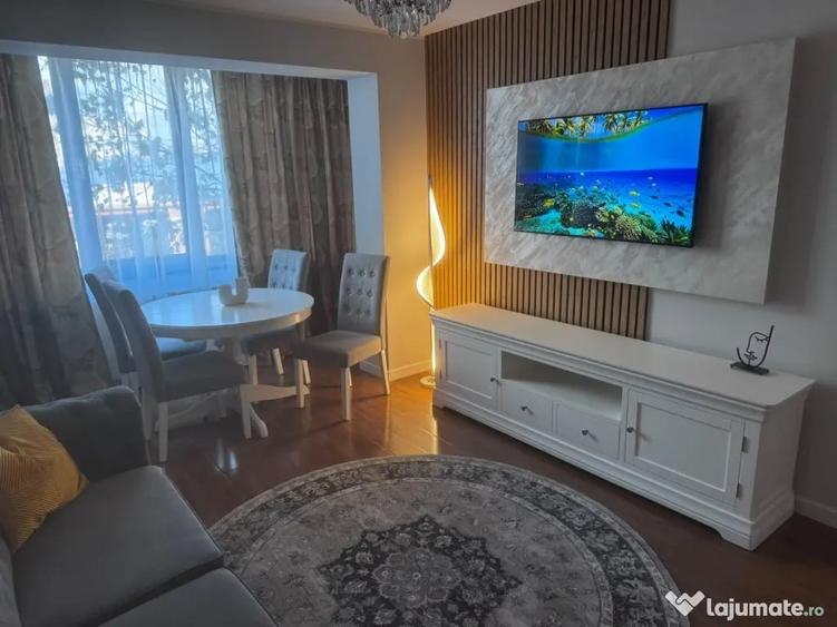 Apartament cu 2 camere semidecomandat în Central