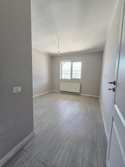 Apartament cu 2 camere decomandat în Dobroești