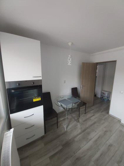 Apartament cu 2 camere semidecomandat în Dorobanți
