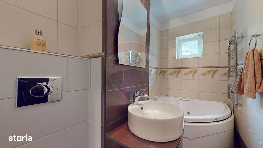 Apartament cu 2 camere decomandat, mobilat în Central