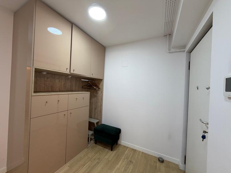 Apartament cu 3 camere decomandat în Domenii