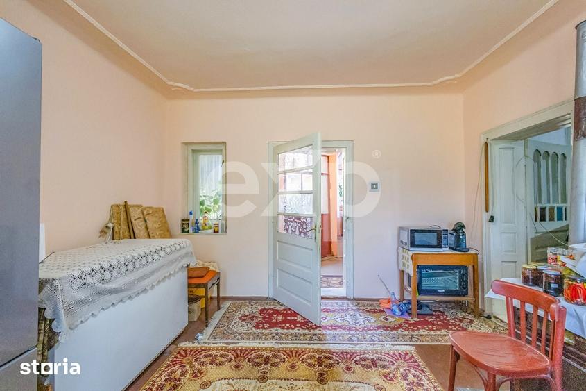 Casă cu 4 camere cu Teren 2993 Mp în Racovița