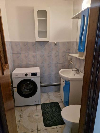 Apartament cu 3 camere decomandat în Traian