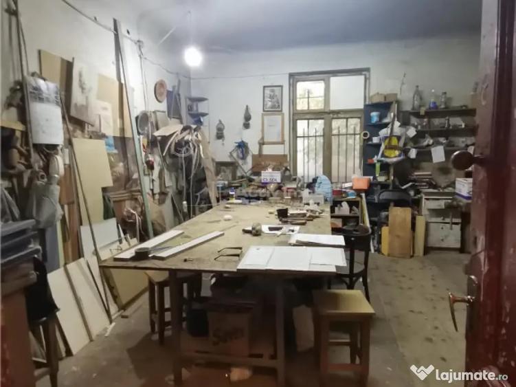 Spațiu comercial, de 47 mp, în Universitate