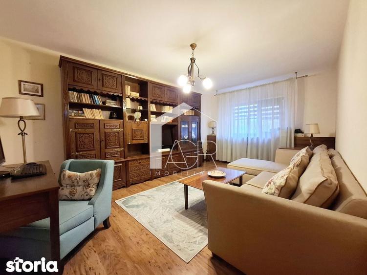 Apartament cu 2 camere decomandat în Central