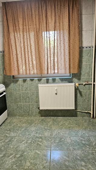 Apartament cu 2 camere decomandat în Drumul Taberei