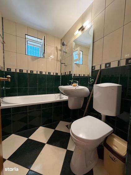 Apartament cu 3 camere semidecomandat în Mazepa 2