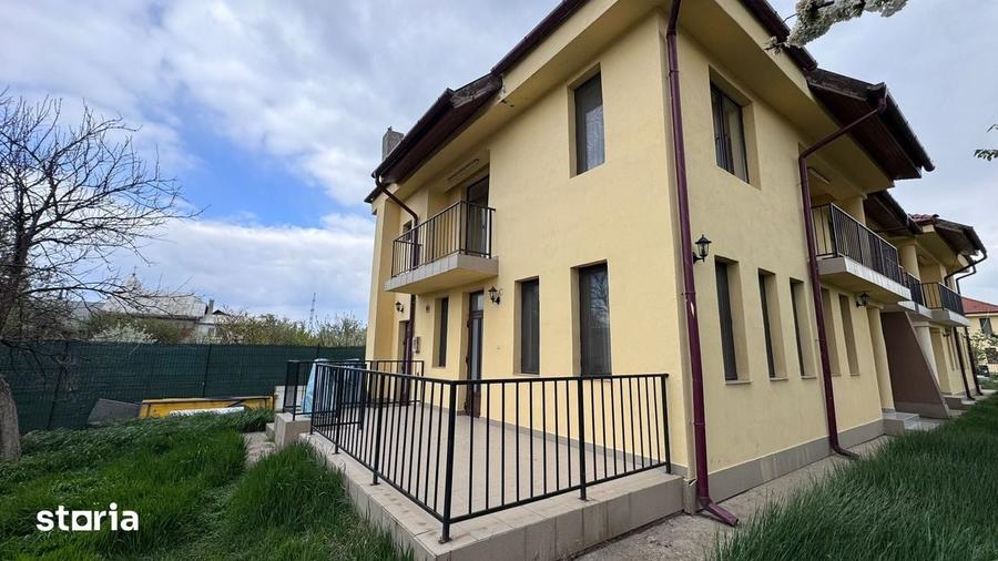 Casă cu 5 camere cu Teren 450 Mp în Central