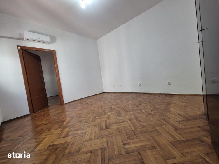 Casă cu 4 camere cu Teren 204 Mp în Ștefan cel Mare
