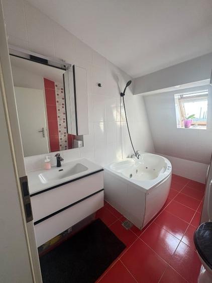 Apartament cu 3 camere semidecomandat, mobilat în 1 Decembrie 1918