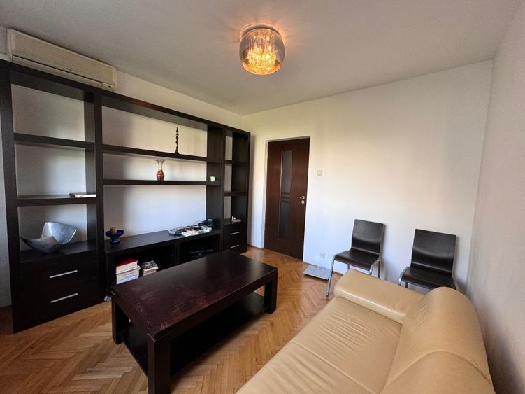 Apartament cu 2 camere decomandat în Tineretului