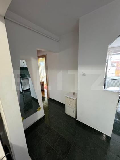 Apartament cu 3 camere decomandat, mobilat în Luduș