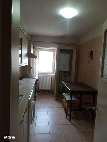 Apartament cu 2 camere decomandat în Calea lui Traian-Sud