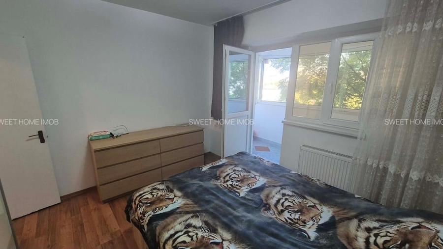 Apartament cu 3 camere decomandat în Lacul Tei