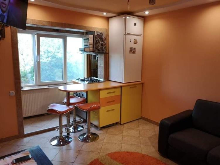 Garsonieră decomandată în Central