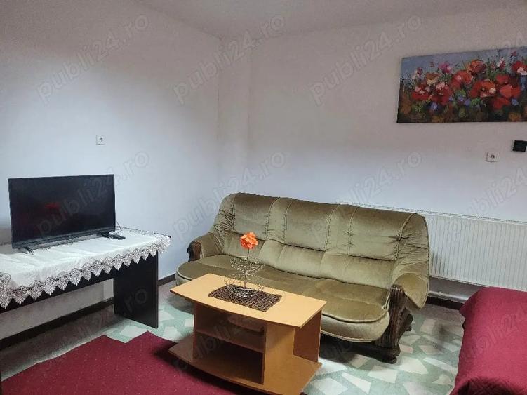 Garsonieră decomandată în Central