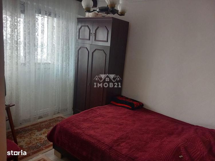 Apartament cu 4 camere decomandat în Bughea de Sus