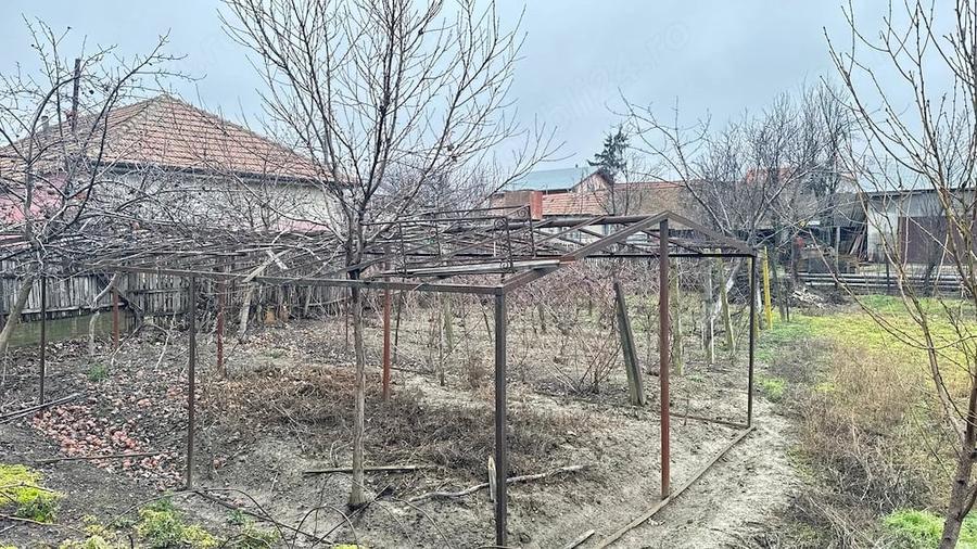 Vand casa batraneasca(locuibila) - sat Potoceni , com Maracineni - Buzau - 1