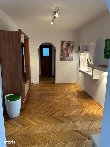 Apartament cu 3 camere în 13 Septembrie