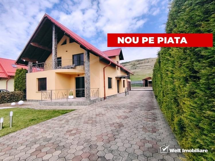 Casă individuală cu 5 camere cu Garaj în Iara