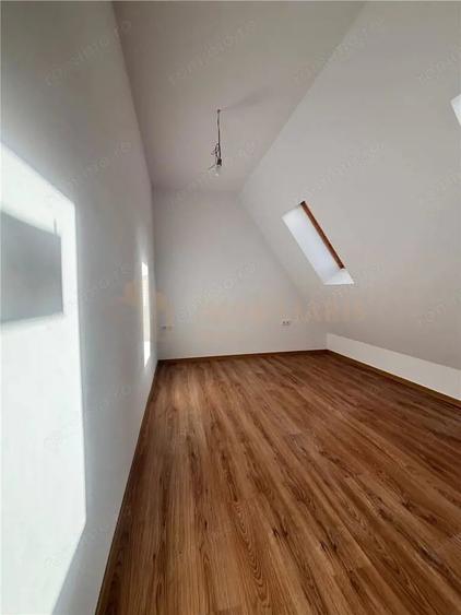 Apartament cu 3 camere în Independenței