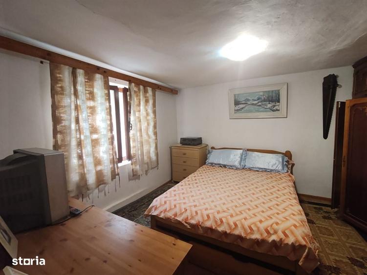 Casă cu 3 camere în Central