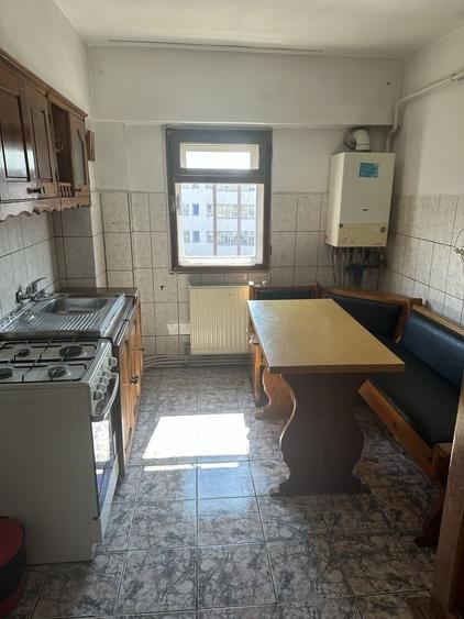 Apartament cu 2 camere decomandat în Exterior Vest