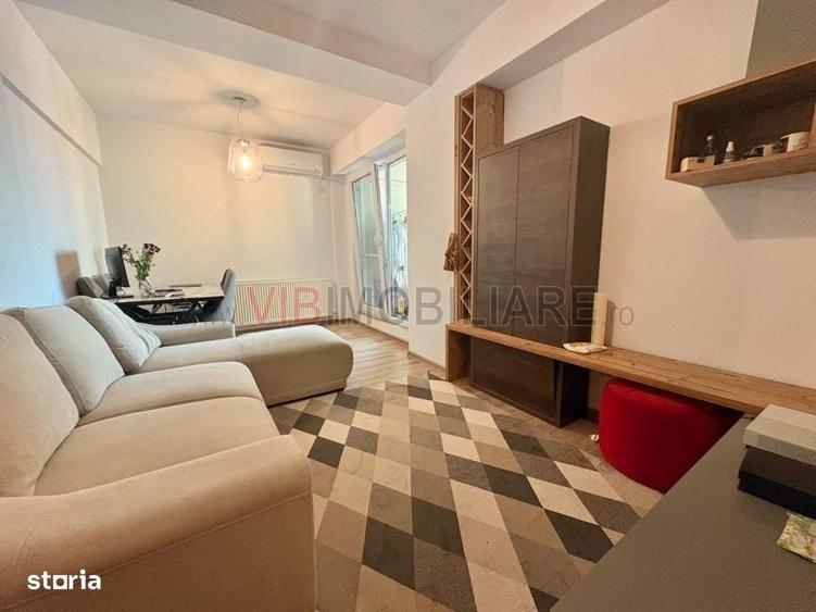 Apartament cu 3 camere decomandat în Păcii