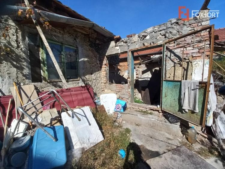 Casă individuală cu 2 camere cu Teren 360 Mp în Crișan