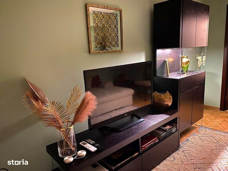 Apartament cu 3 camere în Victoriei