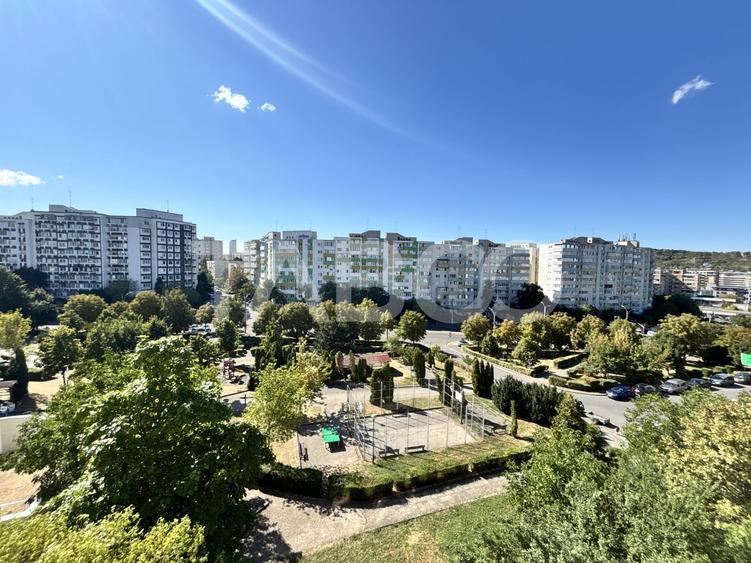 Apartament cu 3 camere decomandat, mobilat în Mănăștur